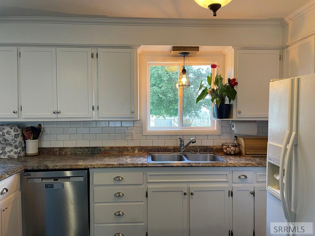 194 S Saint Charles Road