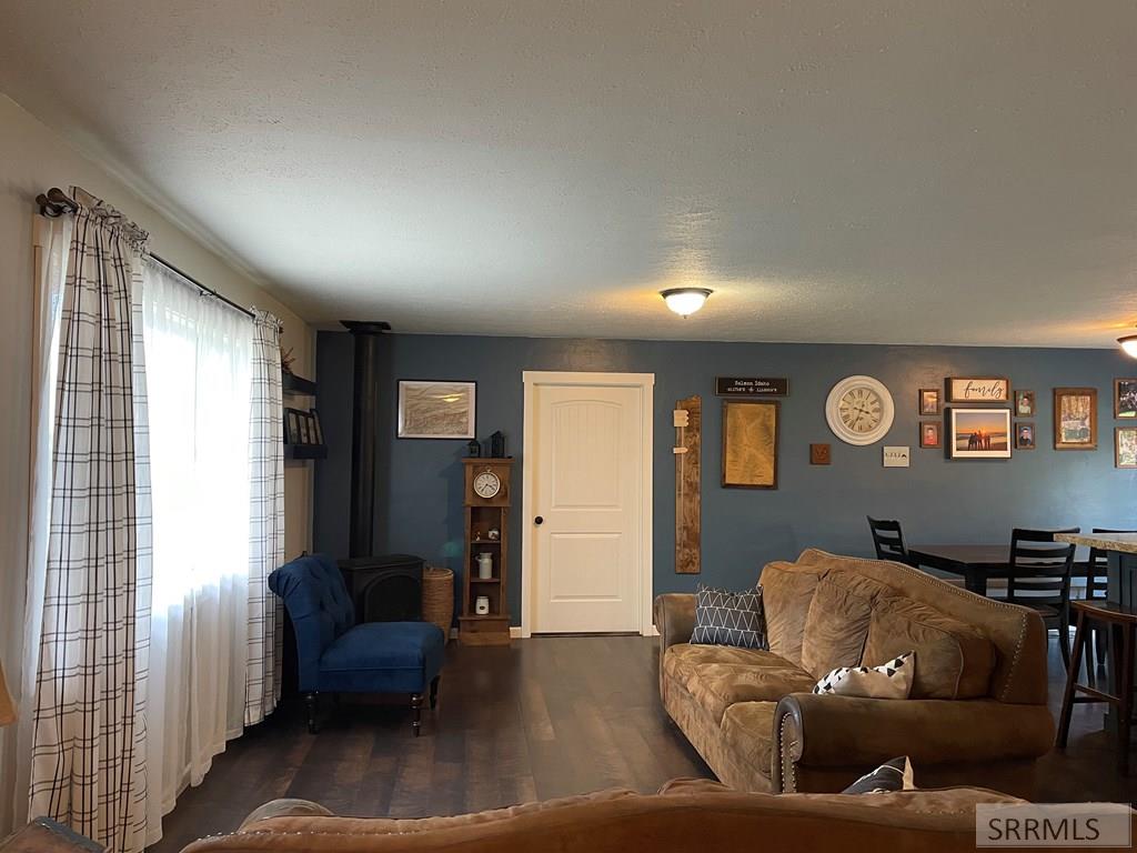 194 S Saint Charles Road