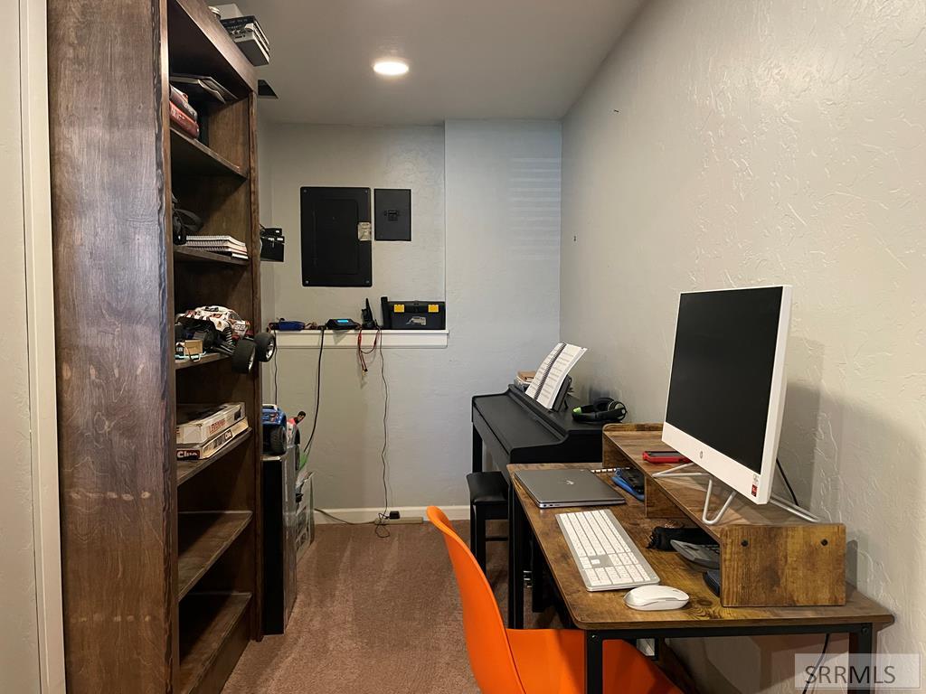 194 S Saint Charles Road