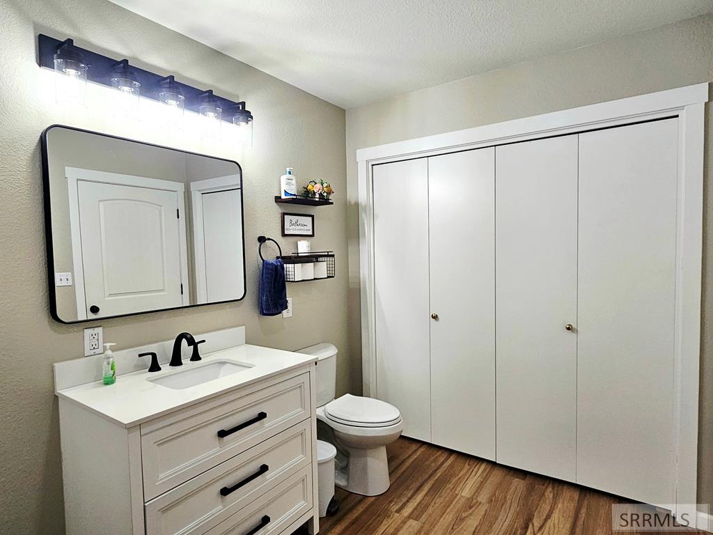 194 S Saint Charles Road