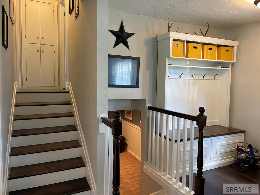 194 S Saint Charles Road