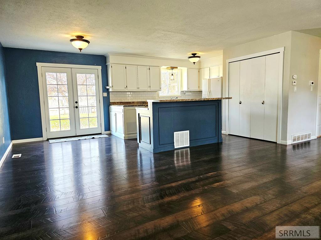 194 S Saint Charles Road