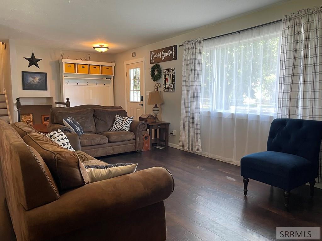 194 S Saint Charles Road