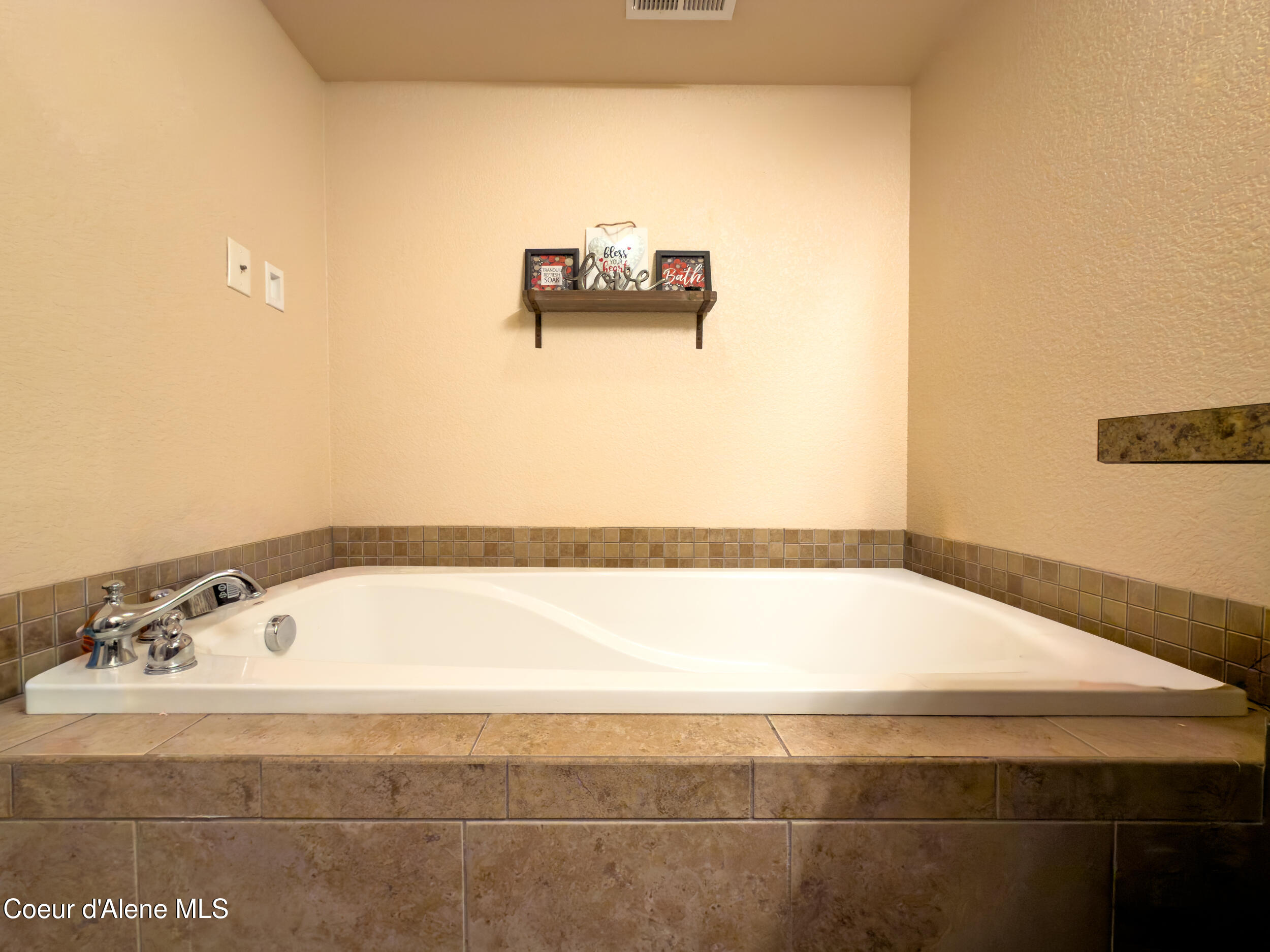 810 E Trinity CT, Coeur d'Alene
