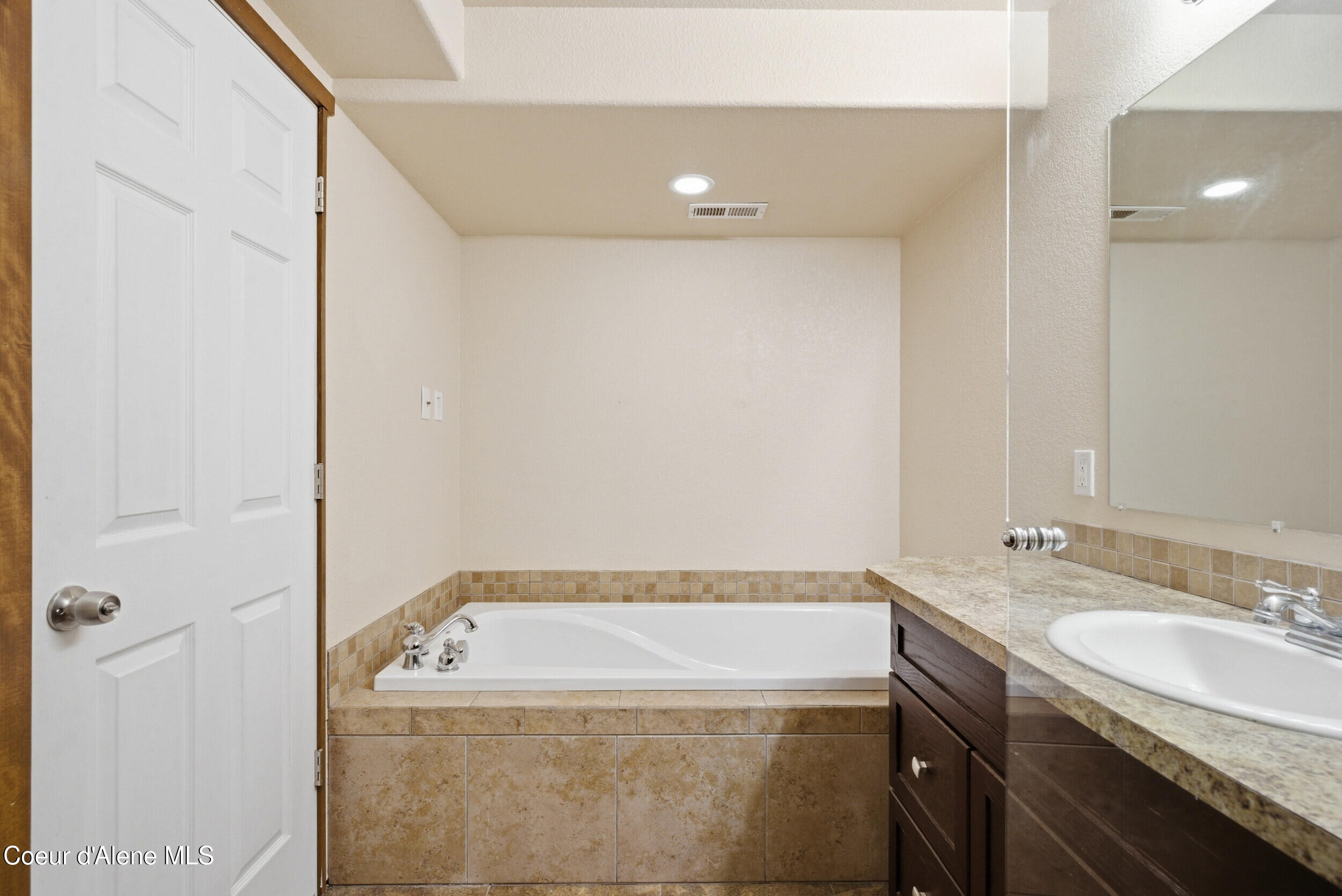 810 E Trinity CT, Coeur d'Alene
