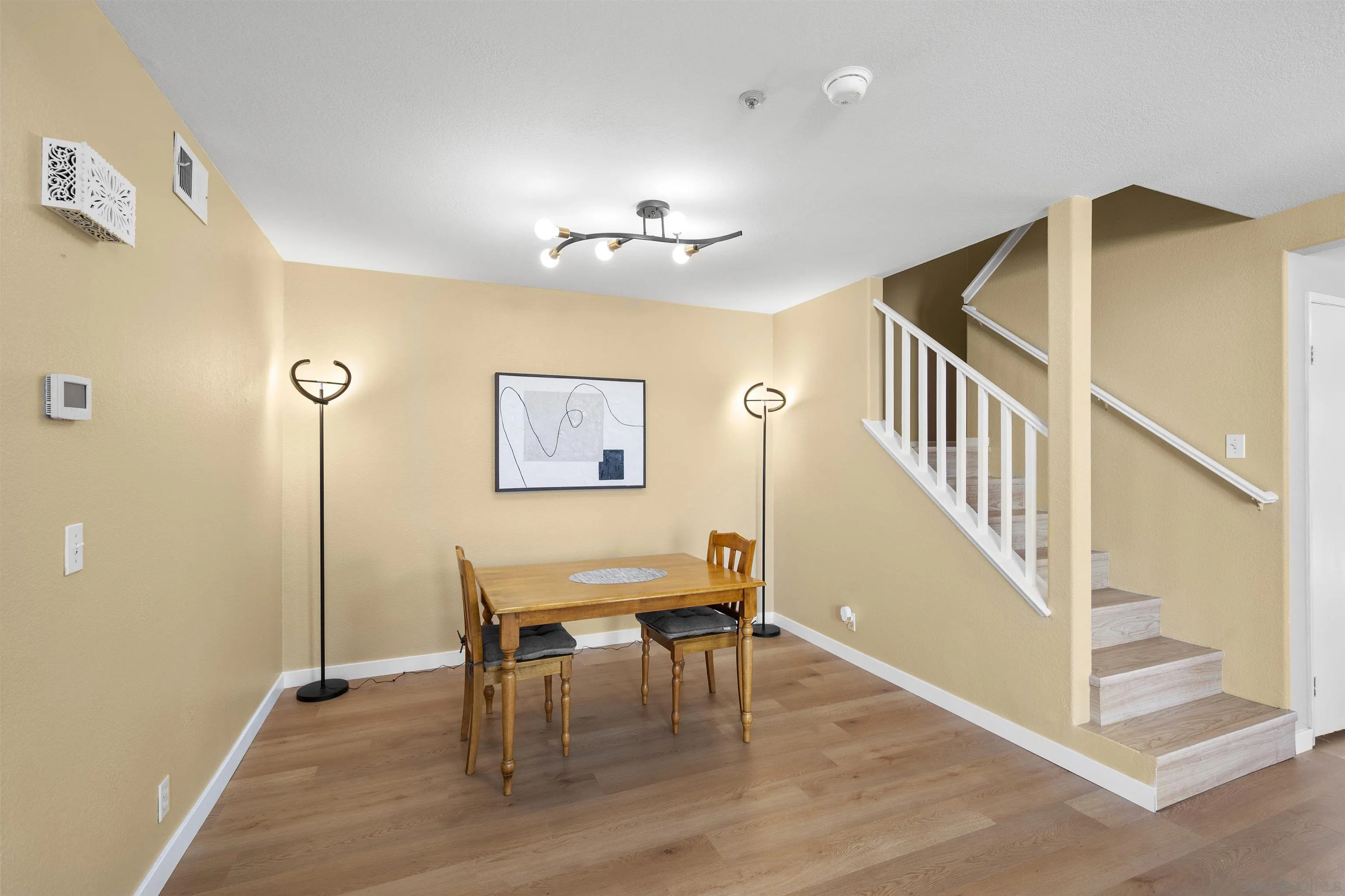 1362 Oak Village Dr