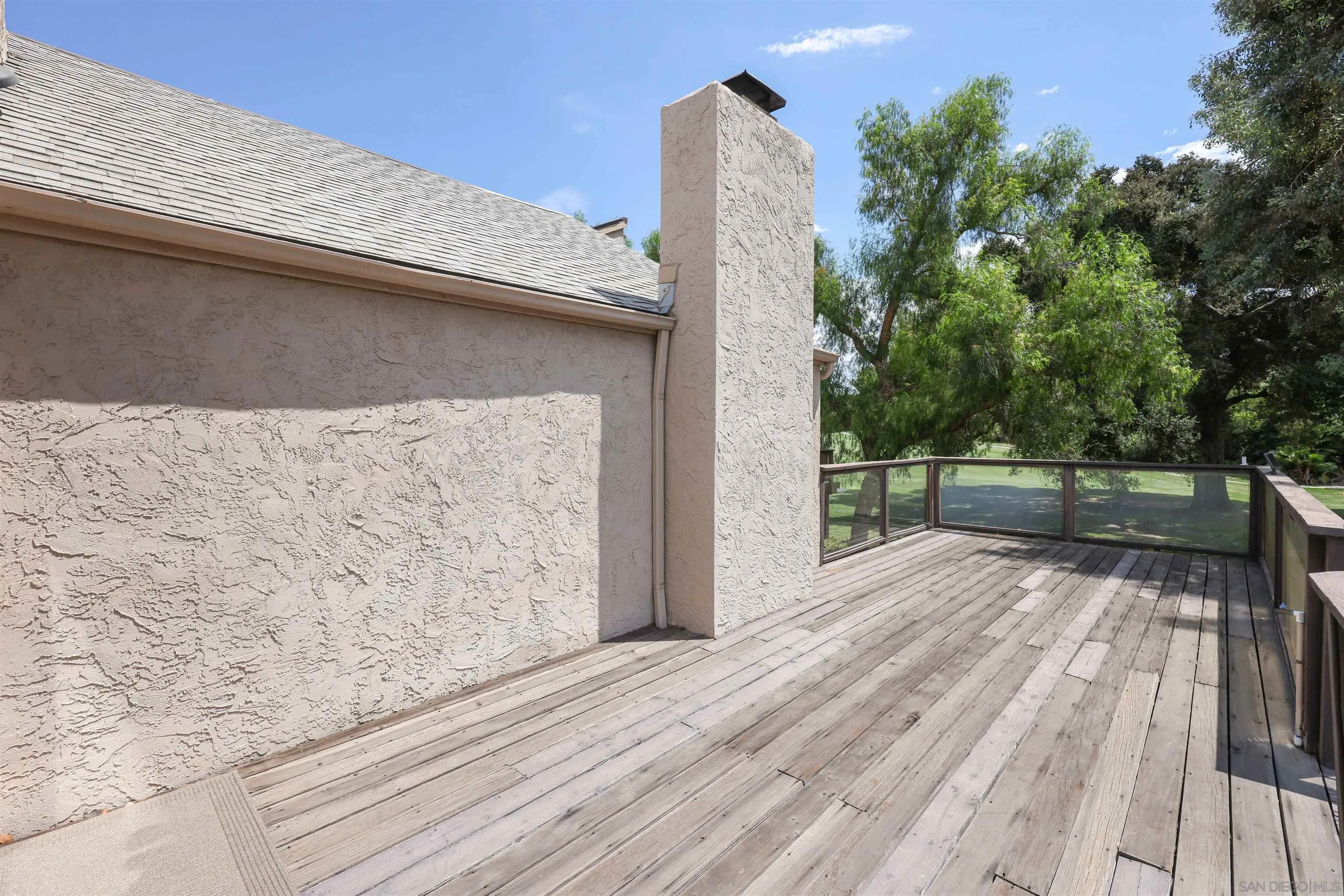 23621 Country Villa Rd