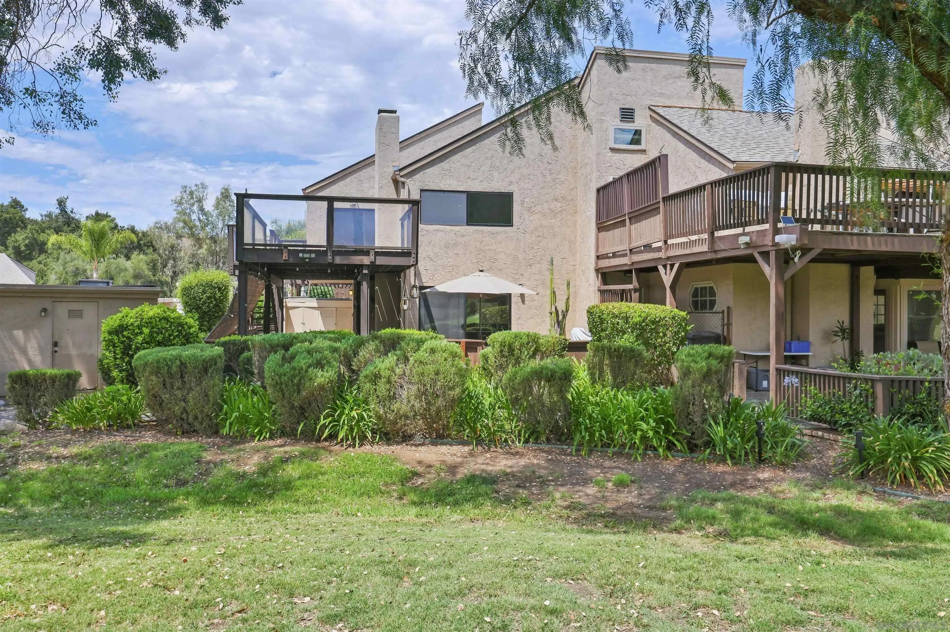 23621 Country Villa Rd
