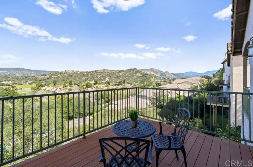 15615 Vista Vicente Drive Unit 18