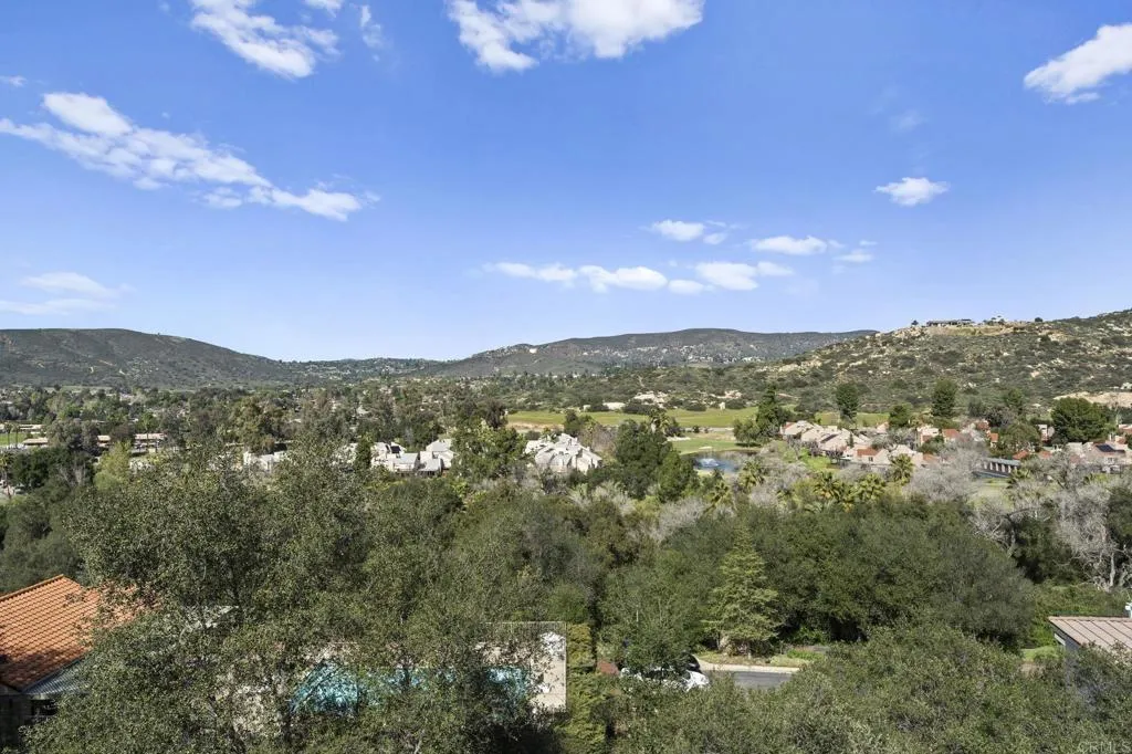 15615 Vista Vicente Drive Unit 18