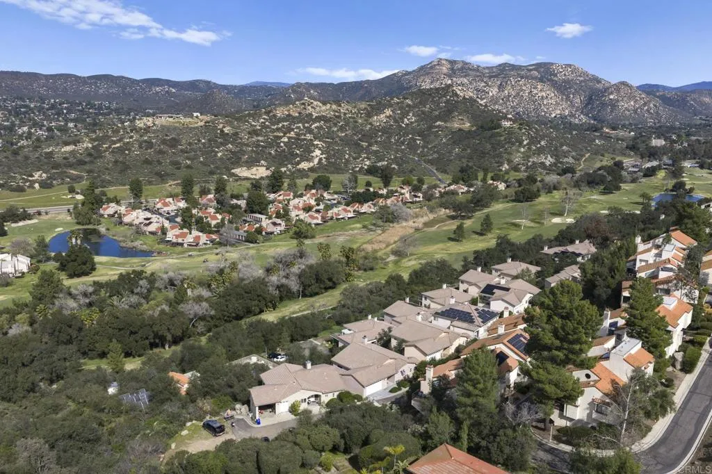 15615 Vista Vicente Drive Unit 18