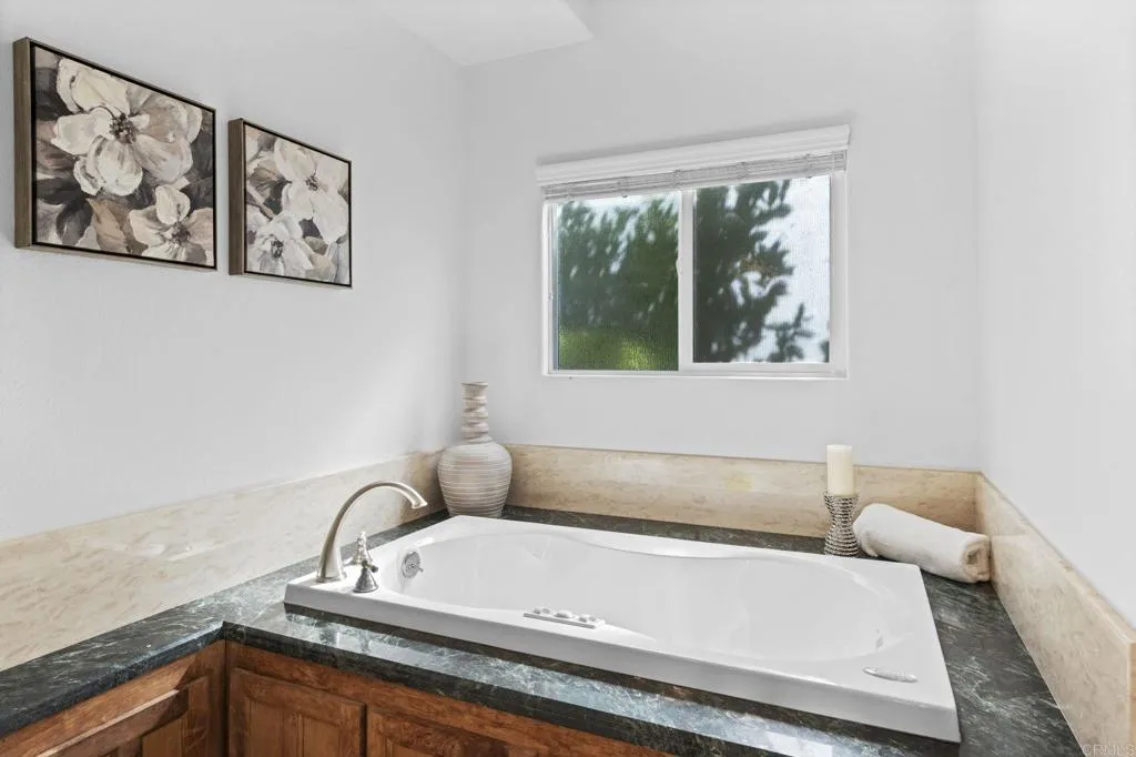 15615 Vista Vicente Drive Unit 18