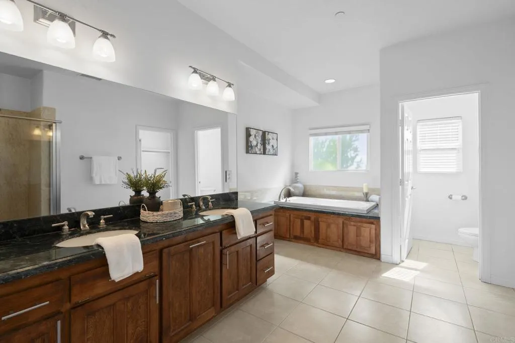 15615 Vista Vicente Drive Unit 18