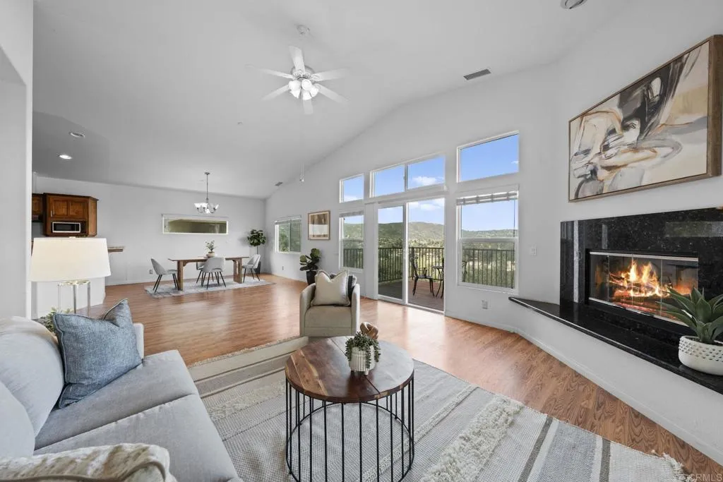 15615 Vista Vicente Drive Unit 18
