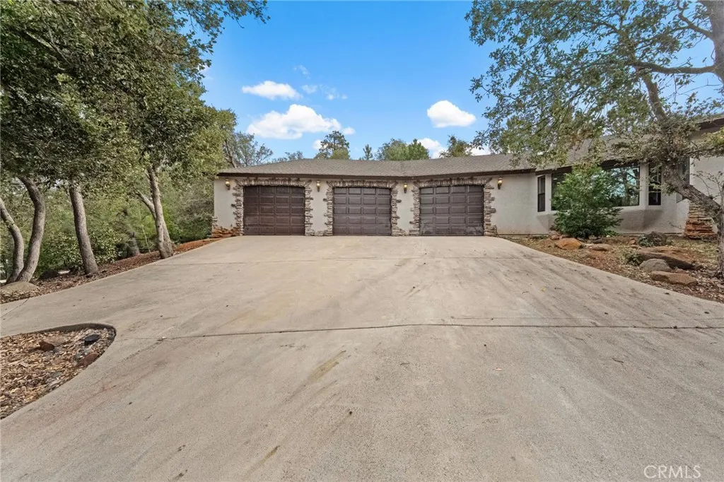 4251 Highway 79