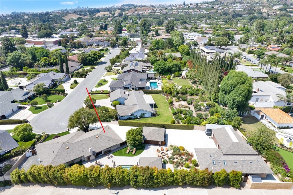 9912 Oakwood Circle