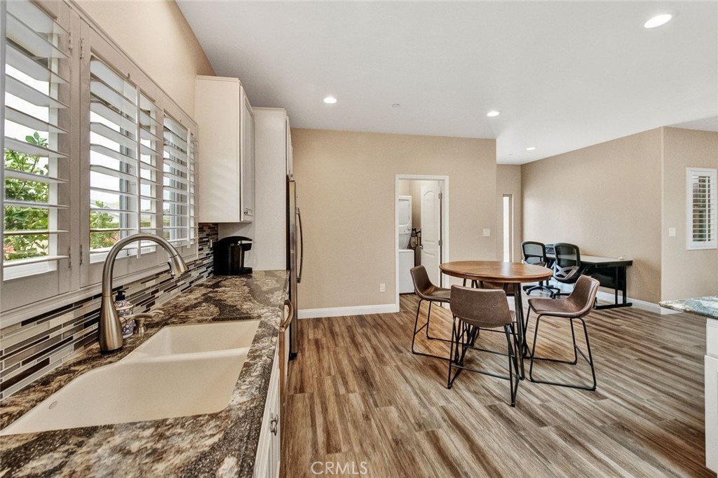 9912 Oakwood Circle