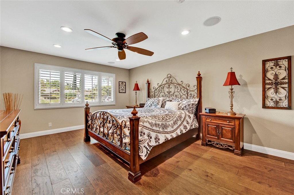 9912 Oakwood Circle