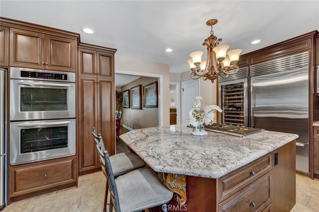 9912 Oakwood Circle