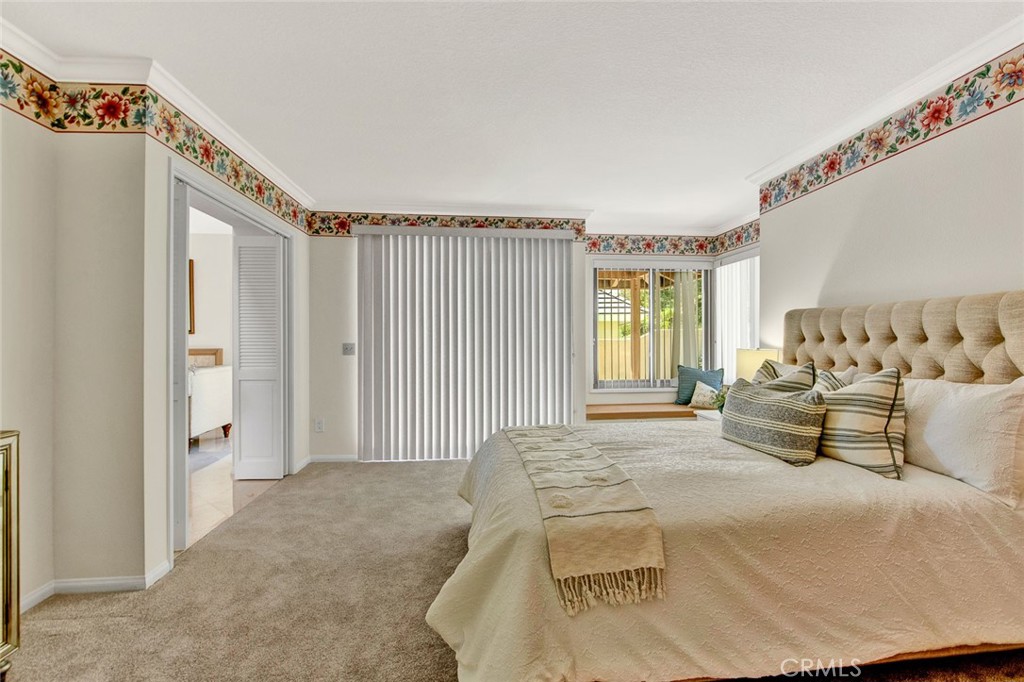4411 E Cerro Villa Drive