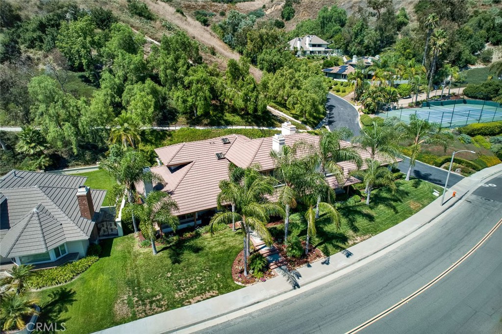 4411 E Cerro Villa Drive
