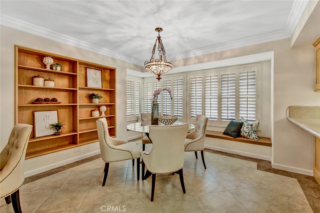 4411 E Cerro Villa Drive