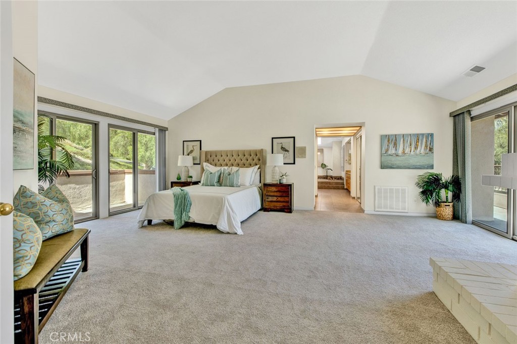 4411 E Cerro Villa Drive