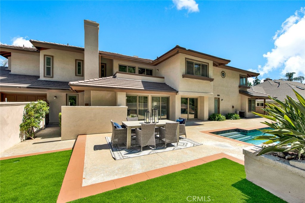 4411 E Cerro Villa Drive