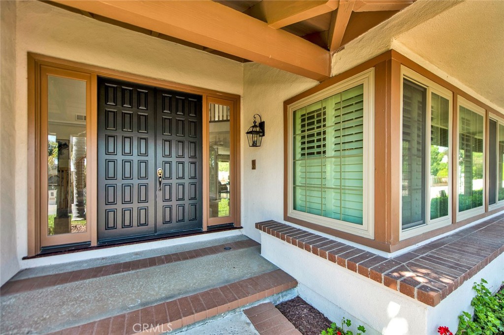 4411 E Cerro Villa Drive
