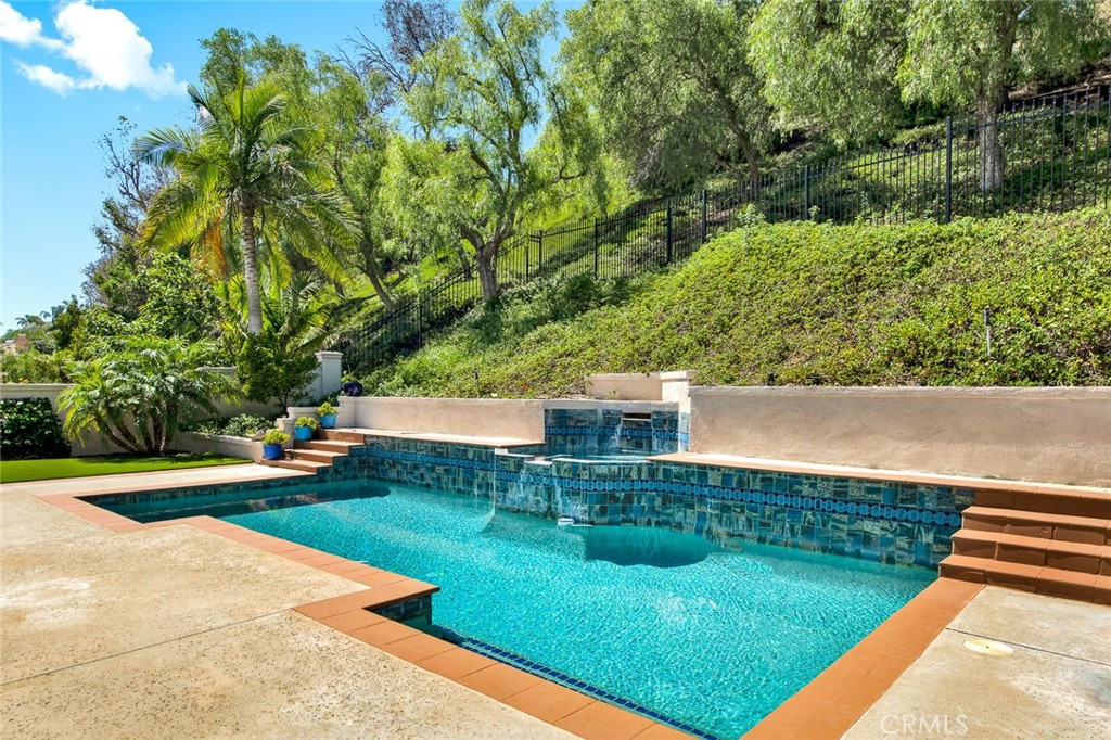 4411 E Cerro Villa Drive