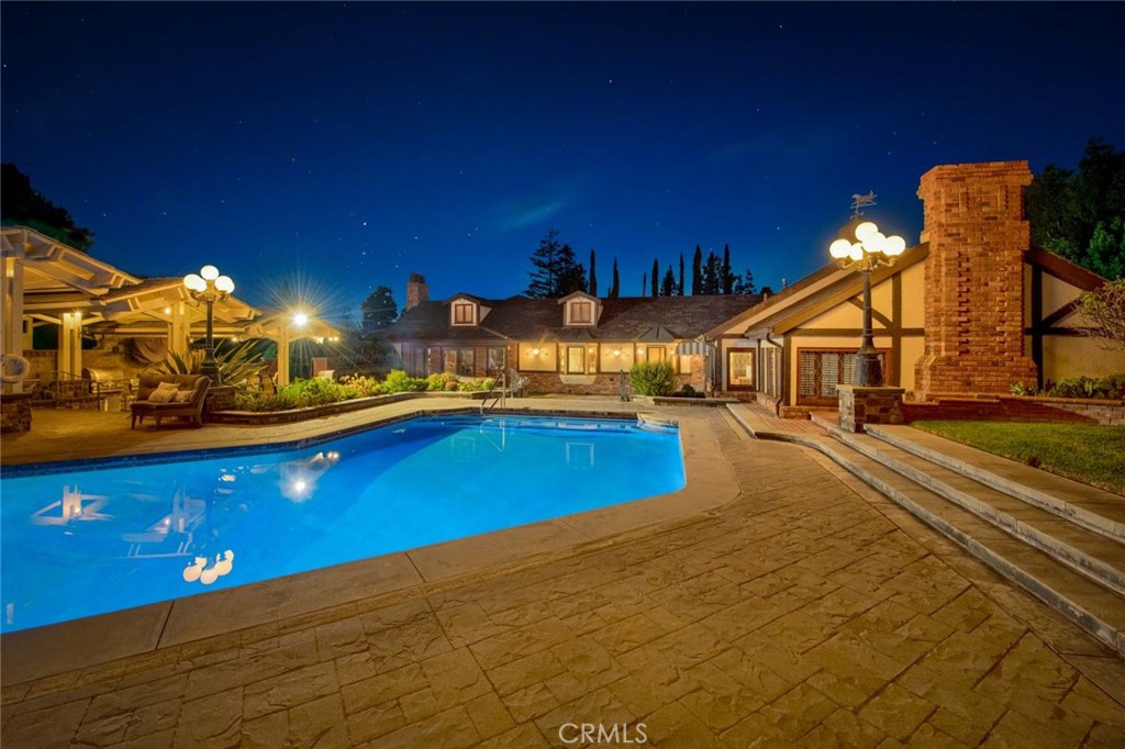 19241 Canyon Drive