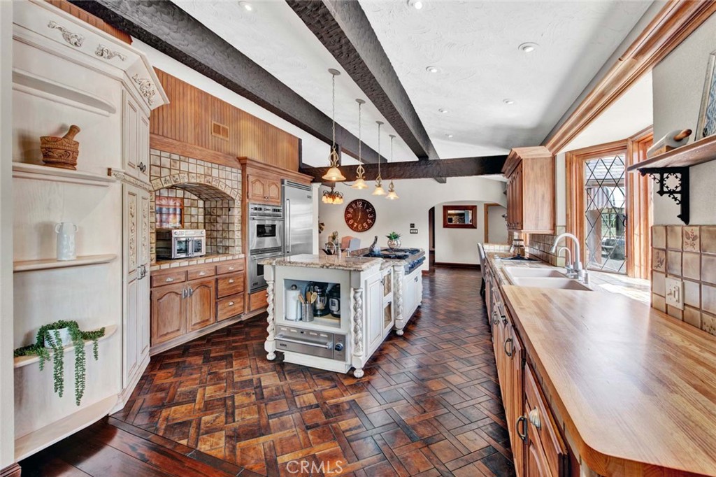 19241 Canyon Drive