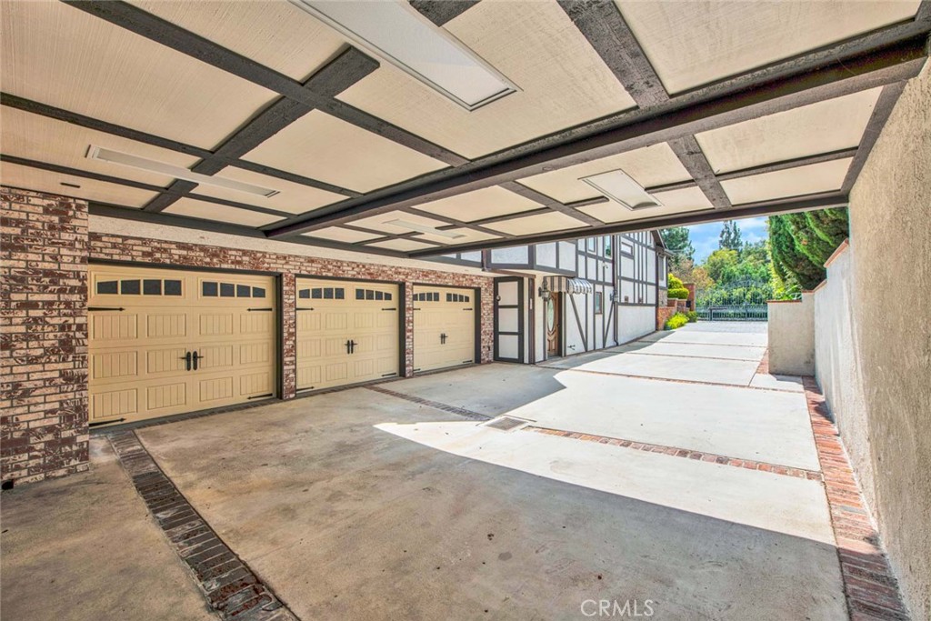19241 Canyon Drive