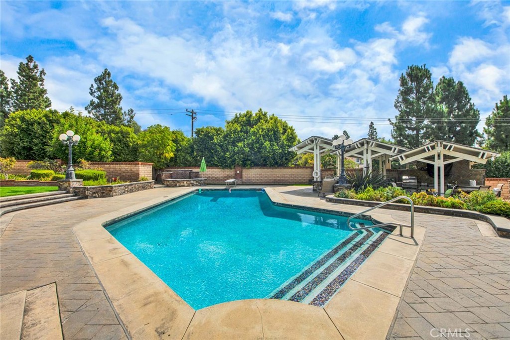 19241 Canyon Drive