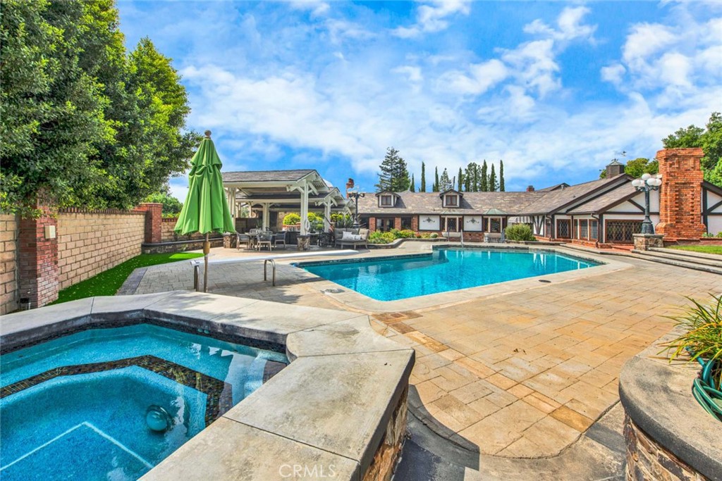 19241 Canyon Drive