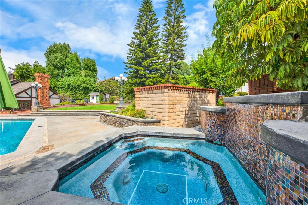 19241 Canyon Drive