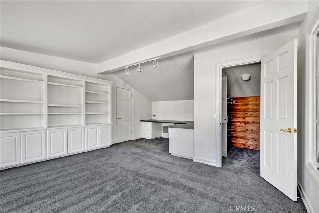18511 Durfee Circle