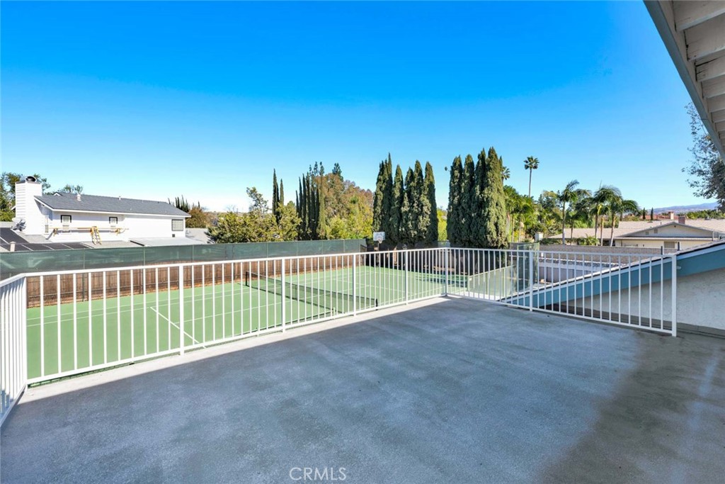 18511 Durfee Circle