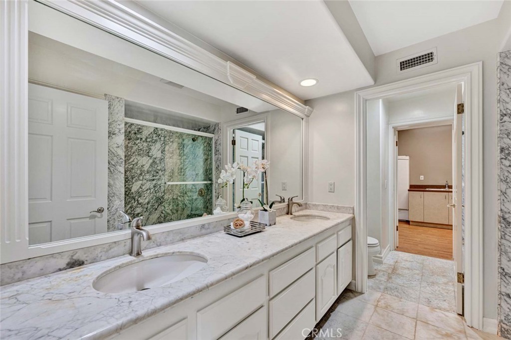 18511 Durfee Circle