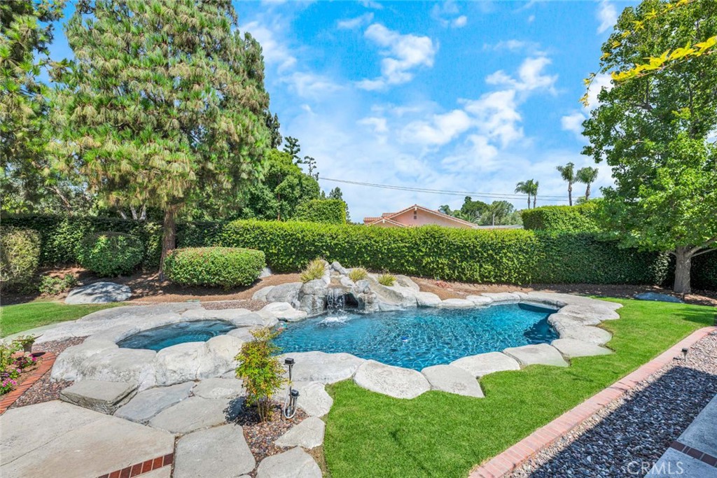 18731 Monte Vista Circle