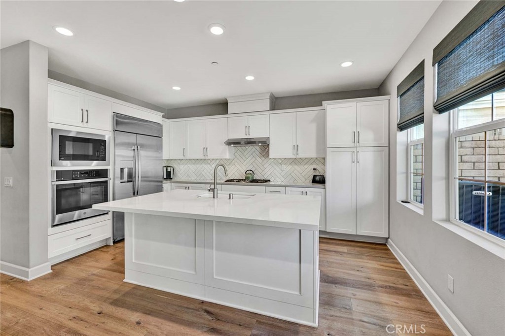 1270 E Providence Loop