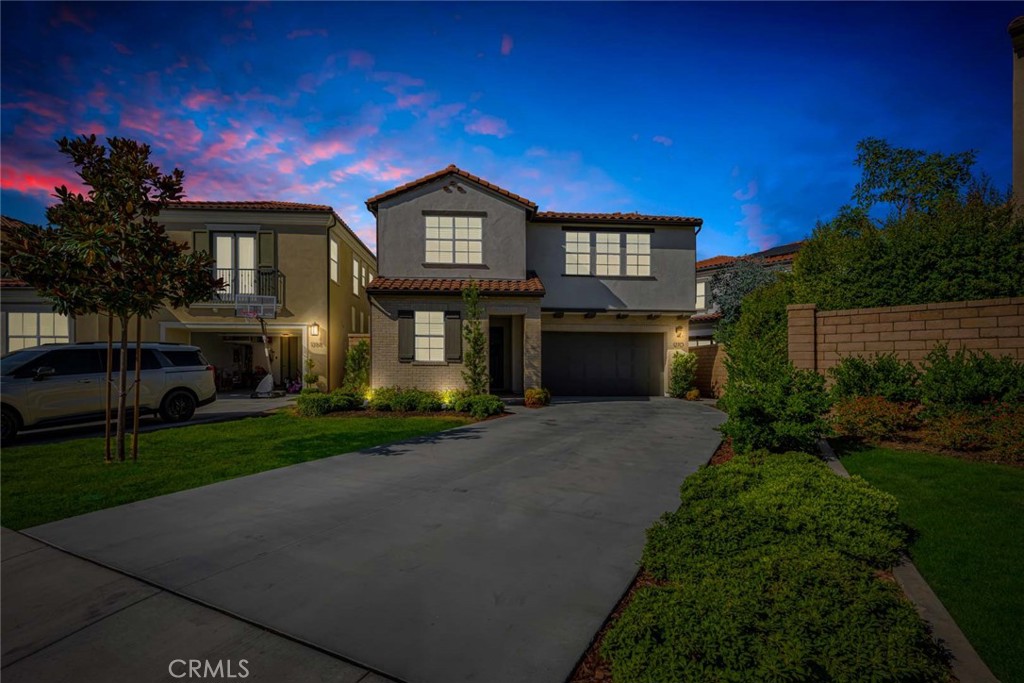 1270 E Providence Loop