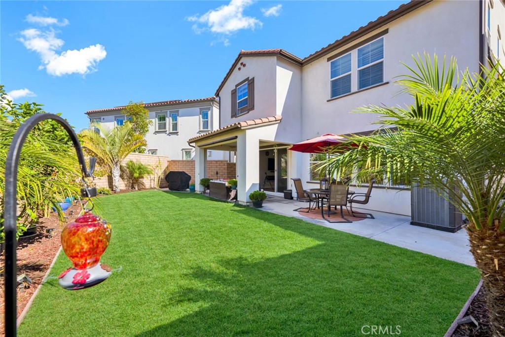 1270 E Providence Loop