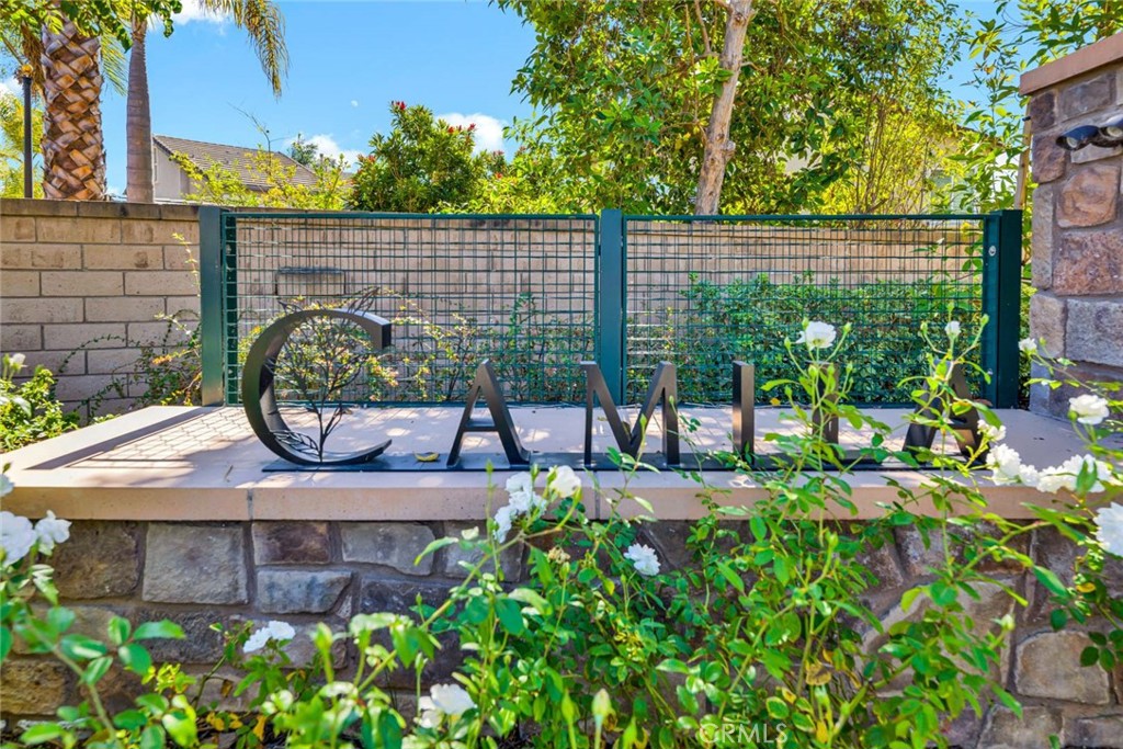 1270 E Providence Loop