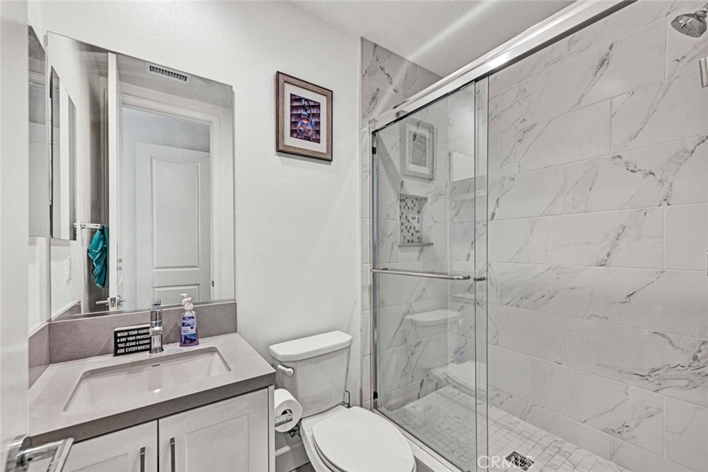 1270 E Providence Loop