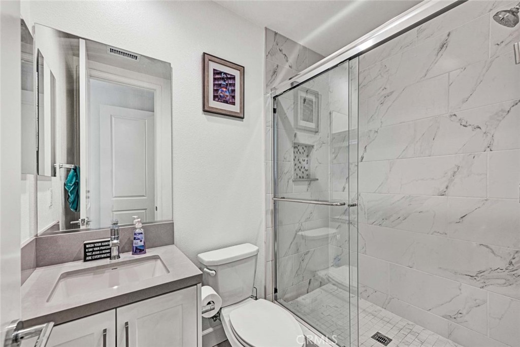 1270 E Providence Loop