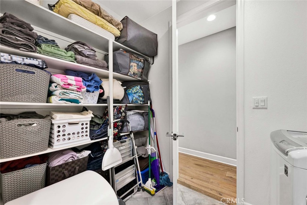 1270 E Providence Loop