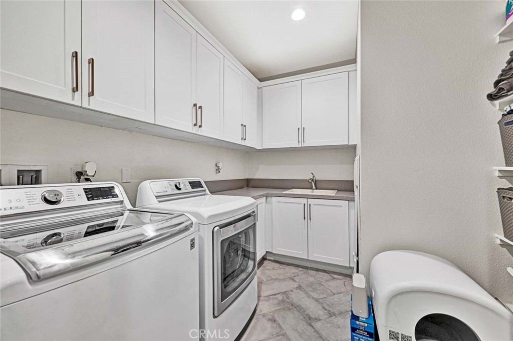 1270 E Providence Loop