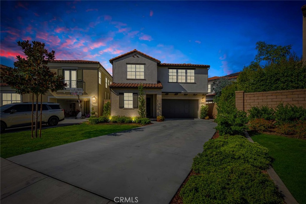 1270 E Providence Loop