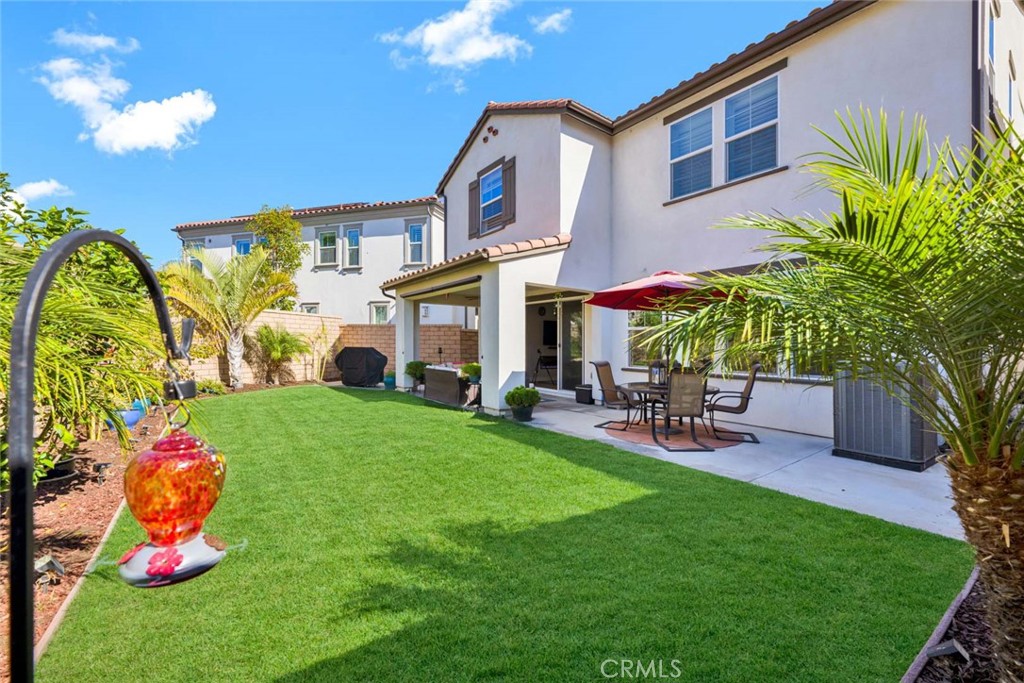 1270 E Providence Loop